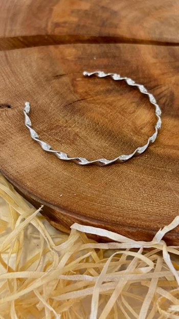 Bracelete Torcido