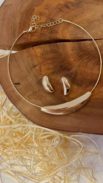 Conjunto Detalhes Dourado Bijuteria