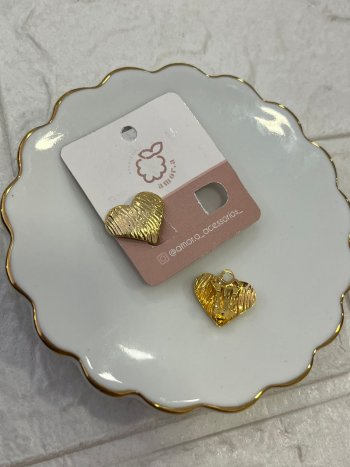 BRINCO SEMIJOIA DE PRESSÃO CORAÇÃO