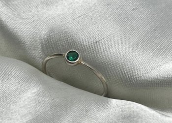 ANEL PONTO VERDE PRATA 925